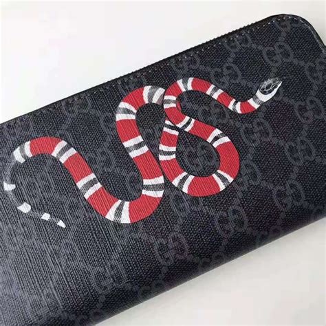 gg supreme wallet gucci|kingsnake print Gg Supreme wallet.